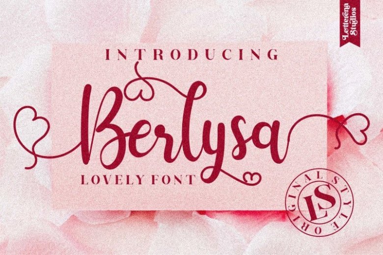 Berlysa Script Font